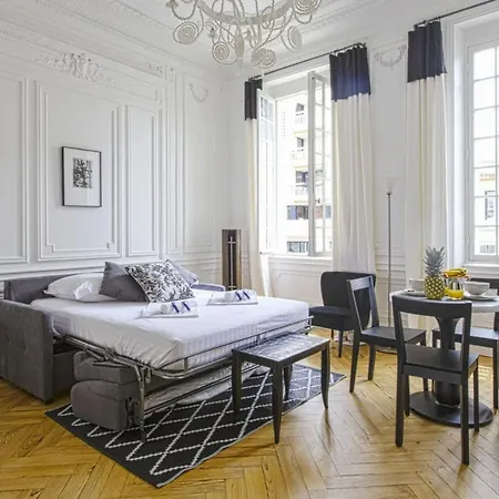 Charming Studio In Typical - - Welkeys Apartment Biarritz