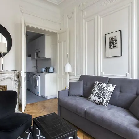 Apartment Charming Studio In Typical - - Welkeys